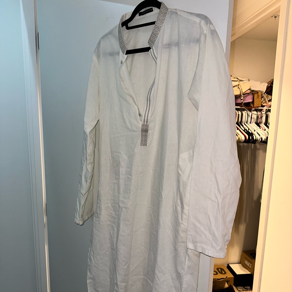 Junaid Jamshed kameez white